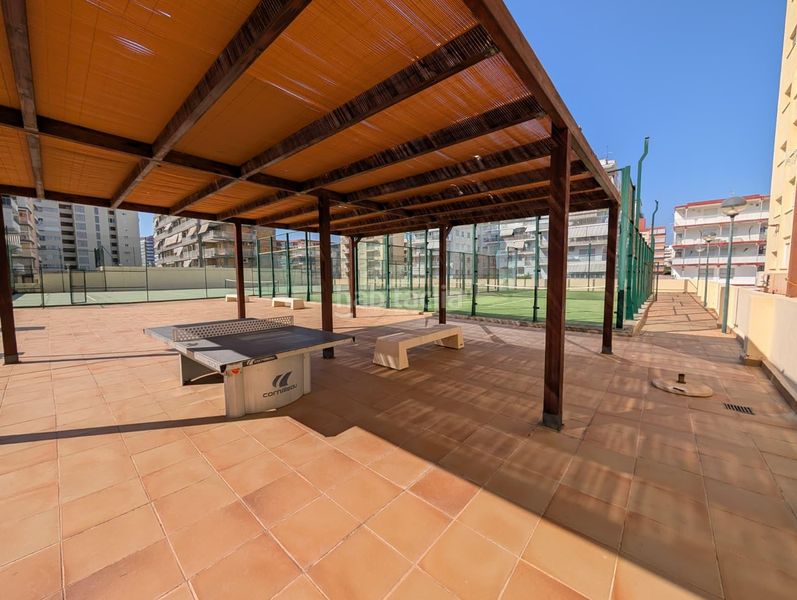 Foto 46c9611d-8172-4fd9-b9e0-5a813e4ddd3f. Apartament amb aparcament piscina a Playa de Gandía Gandia