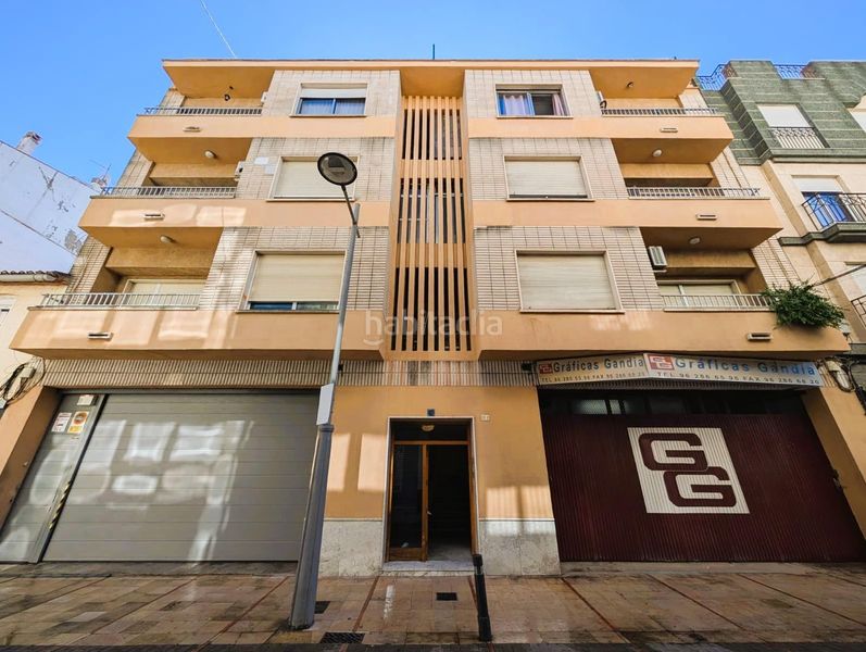 Foto a9313f18-00c1-4bbc-b4e5-ae5002af4e59. Pis a Centro Histórico Gandia