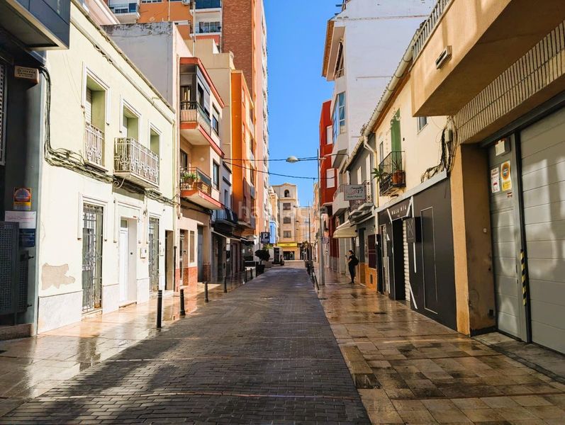 Foto e5a3780c-cbd0-4fa5-8670-e9410bb74b6c. Pis a Centro Histórico Gandia