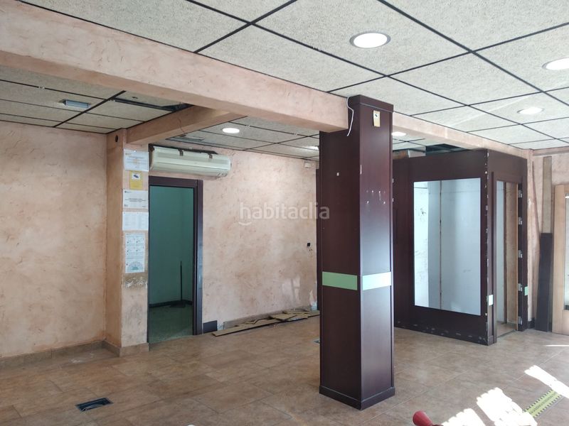 Foto 6e2ab23e-a3b9-4e7b-9646-87ea1bd22d7d. Local comercial a Palau-solità i Plegamans