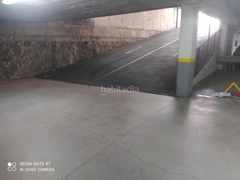 Foto dd88a7db-cc7a-43cd-8458-f4b3a2cc0eec. Aparcament cotxe a Palau-solità i Plegamans