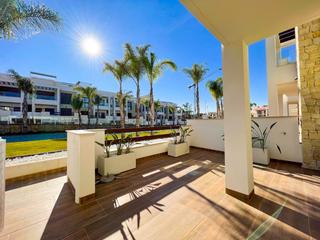 Appartement à Los Balcones-Los Altos. Bungalow planta baja en los balcones, torrevieja