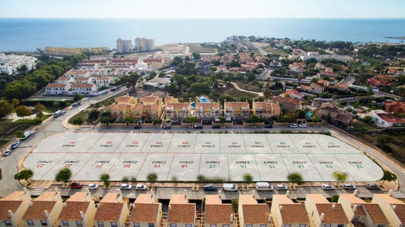 Foto cf511817-4048-403c-99be-90b48722cb5a. Xalet amb calefacció aparcament piscina a Campello Playa Campello (el)