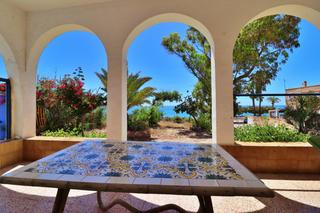 Country house in Calas Santa Pola Este. A un paso del mar