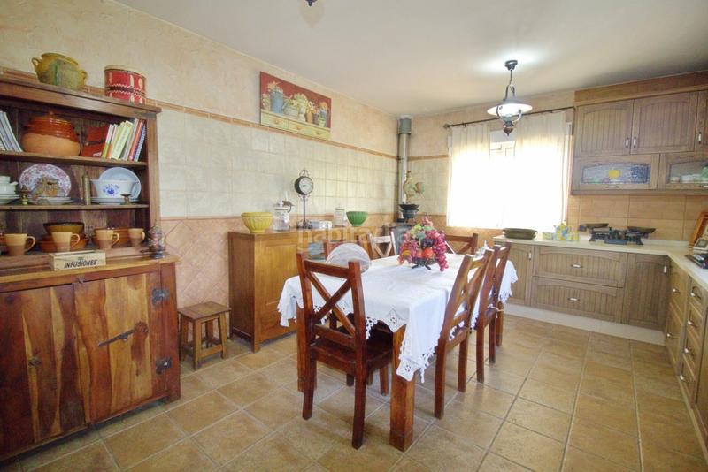 Foto 2274aff1-5033-4b9d-aae3-513b8394fa66. Chalet avec parking piscine dans Valverde Elche / Elx