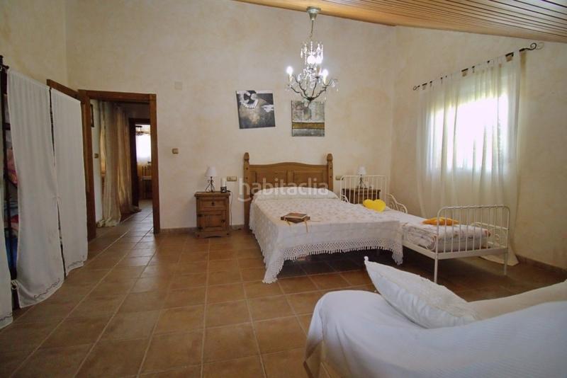 Foto 286c8ef5-3e30-41a2-9499-a0bcbc01b506. Chalet avec parking piscine dans Valverde Elche / Elx