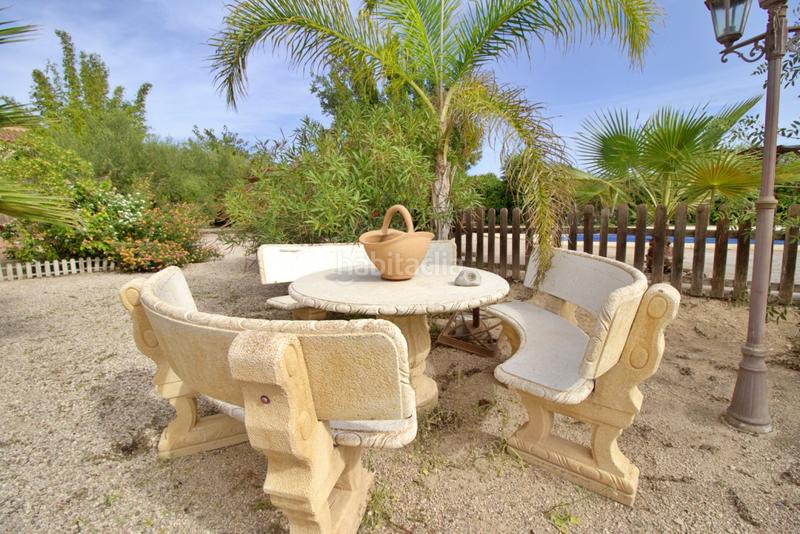 Foto 40224d9a-b936-40b8-a3ba-c55dfba60e57. Chalet avec parking piscine dans Valverde Elche / Elx