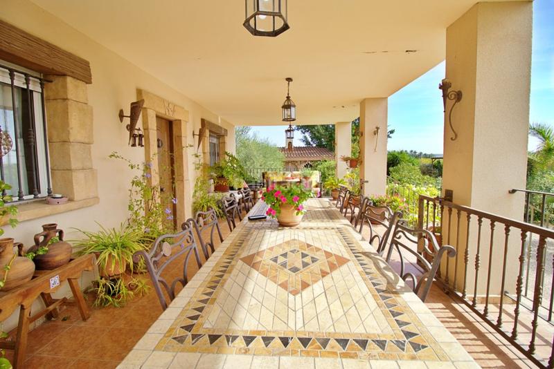 Foto 4f0f7600-33a9-4210-b76a-b21a7abb7c2a. Chalet avec parking piscine dans Valverde Elche / Elx