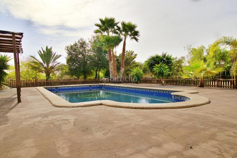 Foto d3164f57-d0cc-4717-9531-aea266aef281. Chalet avec parking piscine dans Valverde Elche / Elx