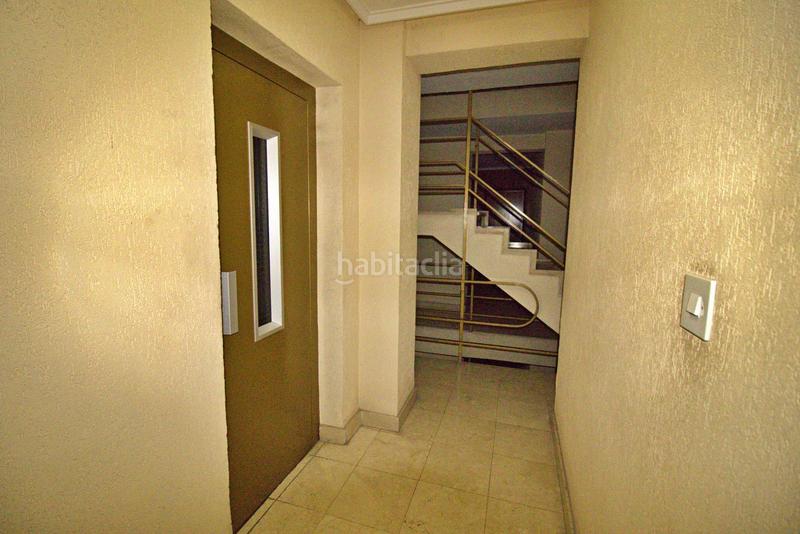 Foto dda0a0e9-06cb-47a0-a7f8-849c7cc22412. Piso se vende bonito piso en zona pisos azules en Elche / Elx