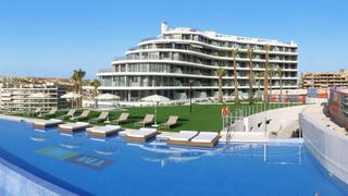Apartament en Los Arenales del Sol. Apartamento de lujo con vistas al mar en primera linea de la pla