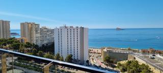 Piso en Playa Poniente. Vive en el cielo de benidorm en residencial skyline  tu hogar en