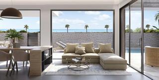 Chalet à El Mojón. Vivienda de lujo en la playa de las higuericas, torre de la hora