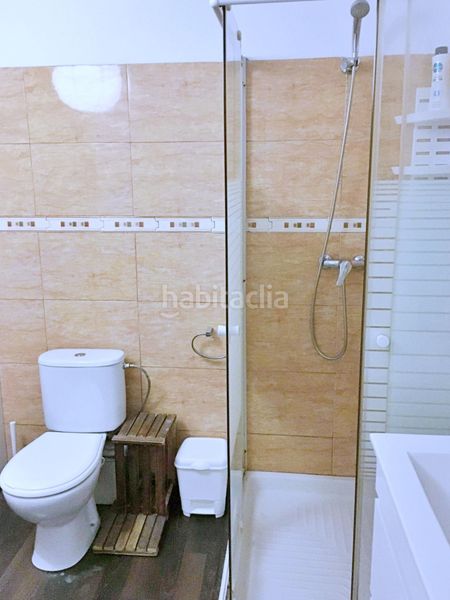 Foto fc023c44-6aa3-4225-b34e-3b4051990403. Edifici a Reina Victoria - Miguel Hernández Elche / Elx