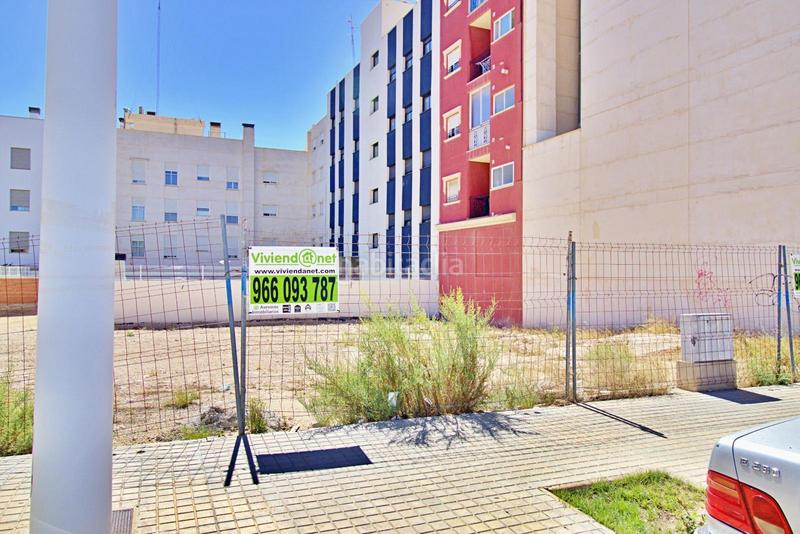 Foto 3bd14536-8619-4002-beba-d6e5d8249640. Terreno residencial solar urbano donde puedes edificar bajo 5 alturas !! en Elche / Elx