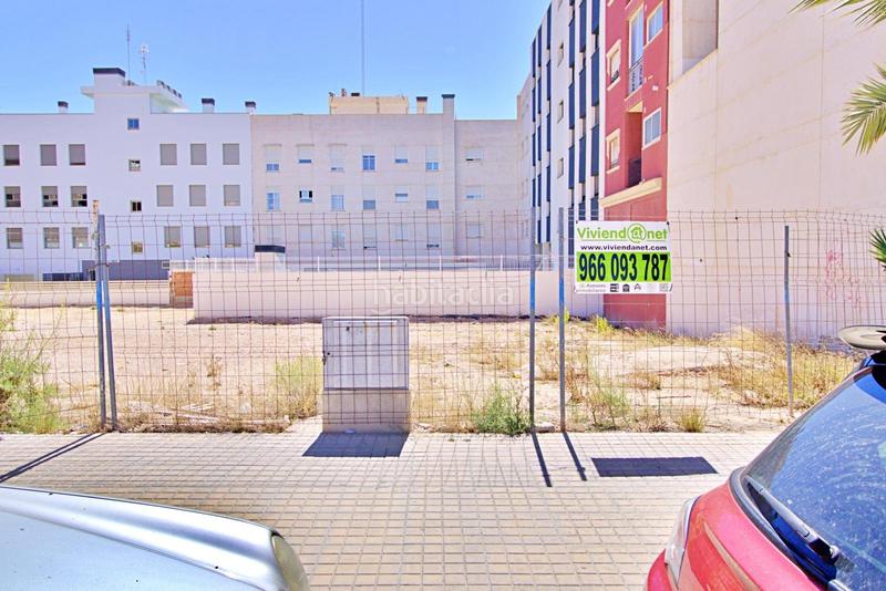 Foto 4f688414-4cae-4250-beaf-1dba9a4e4e67. Terreno residencial solar urbano donde puedes edificar bajo 5 alturas !! en Elche / Elx
