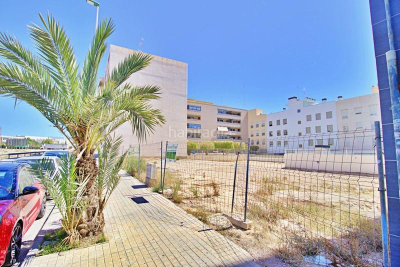 Foto ab1c09e7-71da-4bc1-9859-0ff9f26241d3. Terreno residencial solar urbano donde puedes edificar bajo 5 alturas !! en Elche / Elx