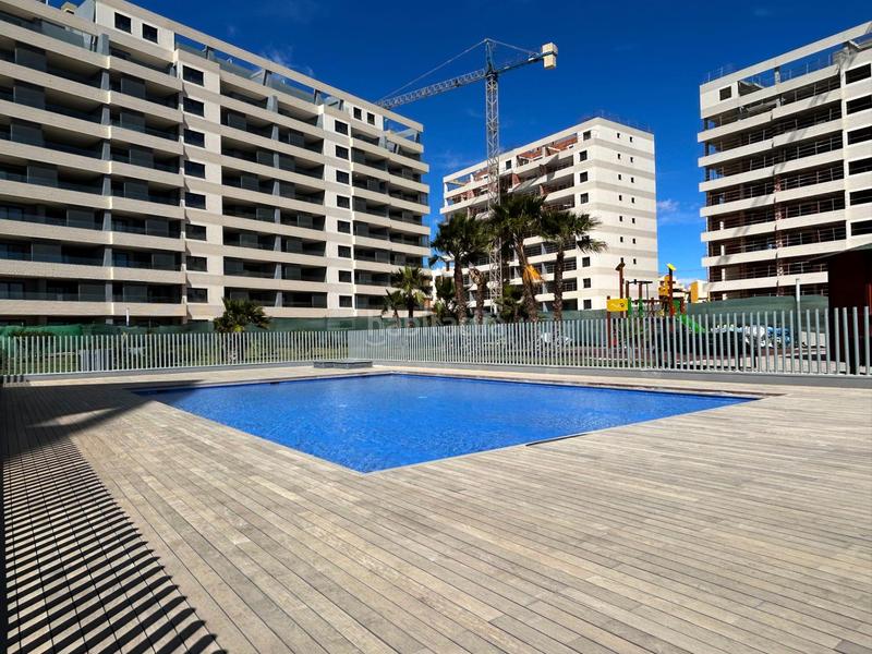 Foto bd204533-9ca3-48f2-8044-4358a924b1ec. Miete appartement mit parking pool in Punta Prima Torrevieja