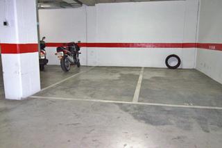 Parking coche en Ciutat Jardí - Torreta Verdí. Plaza de garaje en altabix