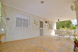Chalet à Crevillente. Tu refugio soñado te espera! espectacular chalet con piscina, li