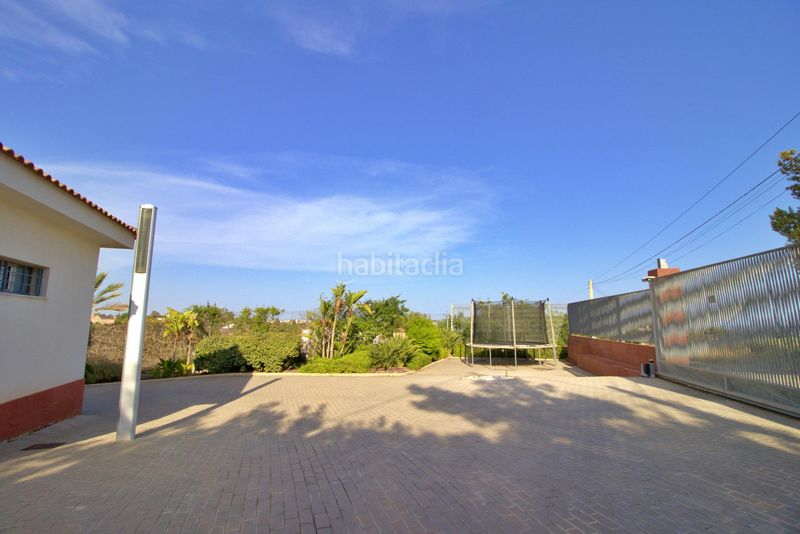 Foto 0e2e3e77-24b8-4389-bf20-3117c487d6c6. Xalet amb aparcament piscina a Peña de las Águilas Elche / Elx