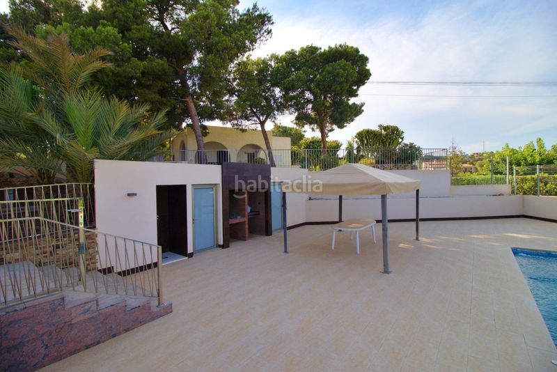 Foto fe2cc74d-8144-4ccf-8def-5f624c611780. Xalet amb aparcament piscina a Peña de las Águilas Elche / Elx