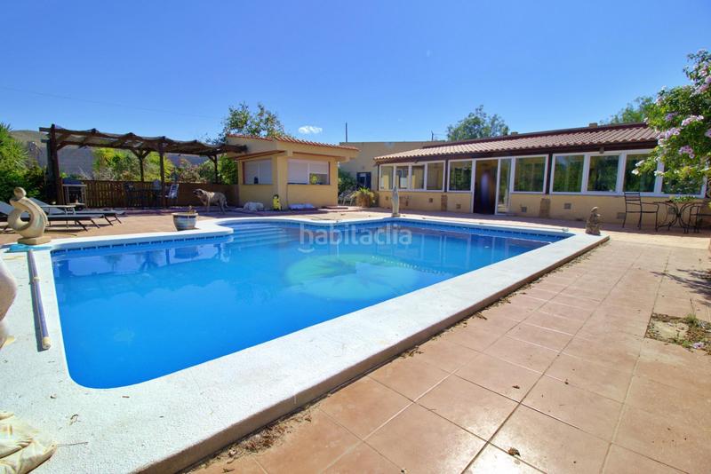 Foto c093d0b9-3a0e-47f8-abaa-037a107f3ef2. Chalet amplio chalet con casa de invitados en Pedanías Este Aspe