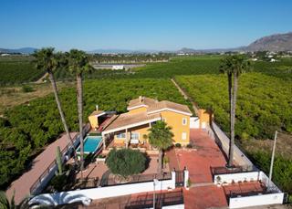 Xalet en Molins - Campanete - San Bartolom. Magnfico chalet en orihuela  listo para entrar a vivir