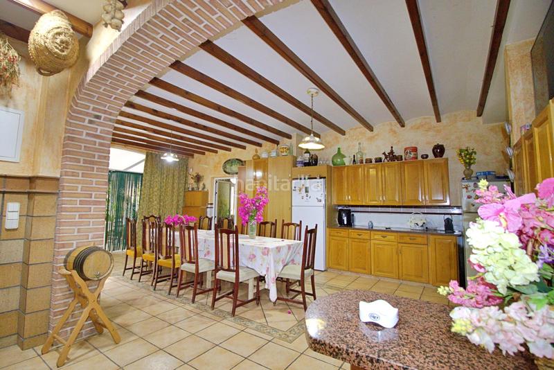 Foto 755c6799-d5ce-4d4a-b98a-ab46ea818371. Chalet with parking pool in La Foia - Daimés - Asprella Elche / Elx