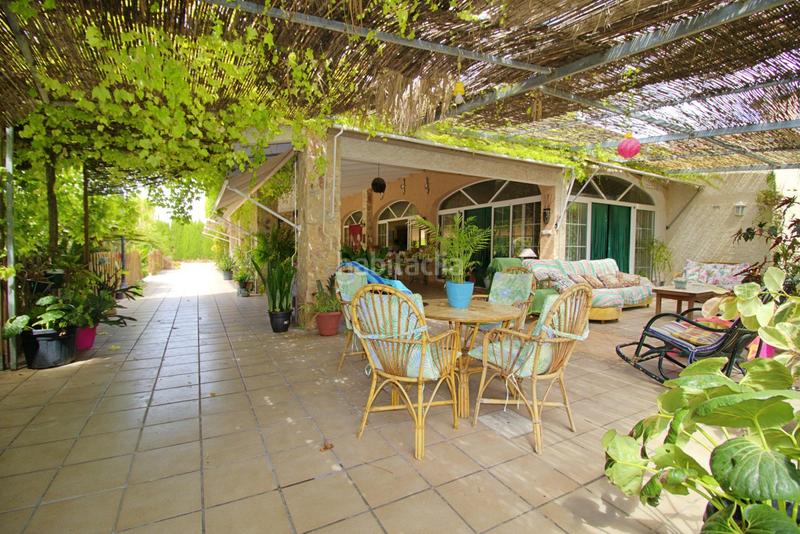 Foto f58d7704-7678-4130-84cc-4e96f16e81d3. Chalet with parking pool in La Foia - Daimés - Asprella Elche / Elx