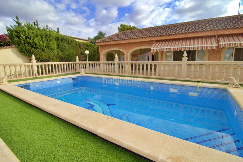 Foto f8dd6c71-d074-42f5-b089-710caa7aeb97. Xalet amb aparcament piscina a Albatera