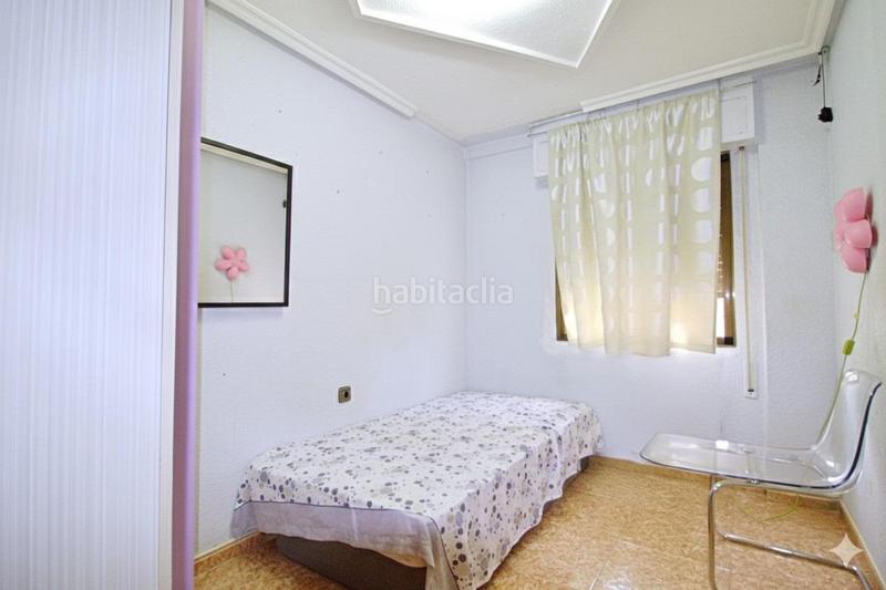 Foto 0daa91f6-1309-4601-b9c8-bfc8352760e0. Piso primer piso real de tres dormitorios en San Crispín Elche / Elx