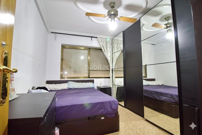 Foto ad33d63a-89d9-490d-8544-7afb86cef7c2. Piso primer piso real de tres dormitorios en San Crispín Elche / Elx