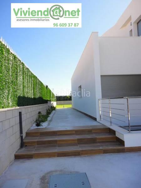 Foto cfc22b81-2d64-4731-81b7-92c4f1bcc8aa. Chalet mit heizung parking pool in Peña de las Águilas Elche / Elx