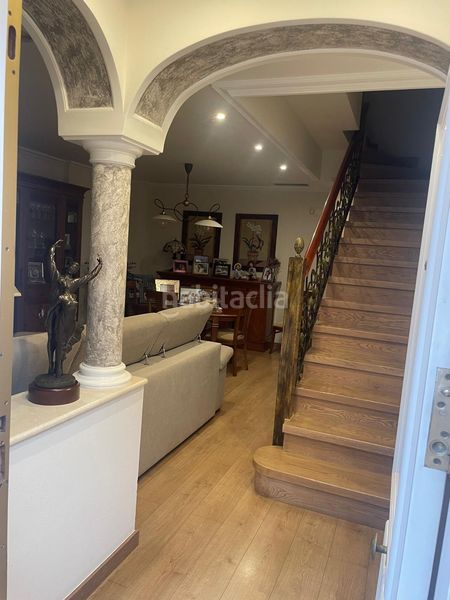 Foto 628f3a20-f8fd-4c3e-8819-14fad9d75608. Casa adossada amb aparcament piscina a Ciutat Jardí - Torreta Verdí Elche / Elx