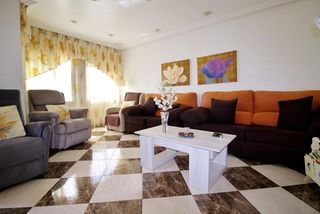 Pis a El Toscar. Espectacular piso amplio y soleado con vistas abiertas en elche