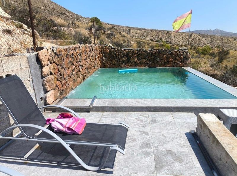 Foto cceccc11-0dc7-4f8f-841f-909383c4fc57. Xalet amb aparcament piscina a Agost