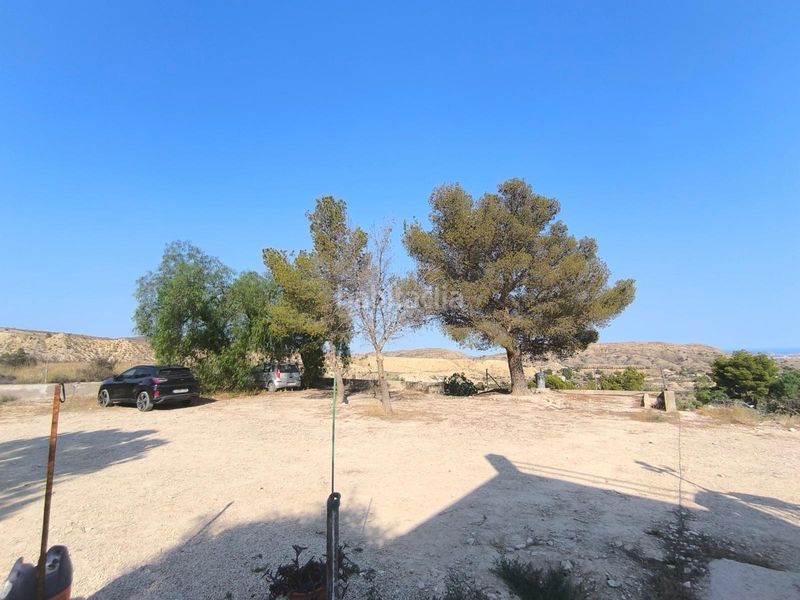 Foto fd97d119-f8b0-4f39-af0a-31d904f667c5. Xalet amb aparcament piscina a Agost