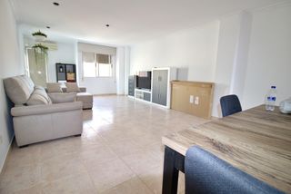 Miete Dachwohnung in Ciutat Jardí - Torreta Verdí. Ático moderno y amplio con balcón en altabix  elche