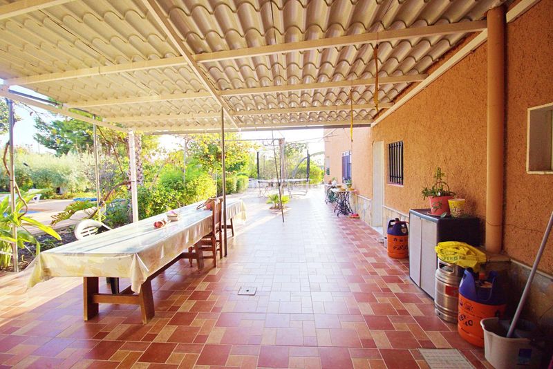 Foto 2faa63d9-f721-4bf0-8d95-f9b47a4d0848. Xalet amb aparcament piscina a Jubalcoi Elche / Elx