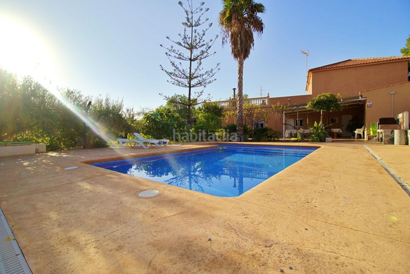 Foto 5f699282-a3c5-4caa-b9e7-26f68bd9cc11. Xalet amb aparcament piscina a Jubalcoi Elche / Elx