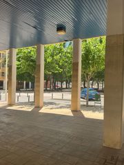 Etagenwohnung in Carrús Oeste. Se vende piso cerca del centro comercial