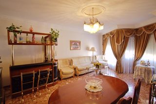 Maison à Callosa de Segura. Espacio, luz y privacidad en el corazón de callosa de segura