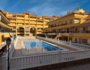 Pis en Avenida blgica 13. Apartamento a 300 metros de la playa con piscina / oportunidad d