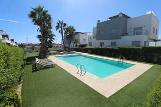 Casa  Calle abdelacies. Bungalow en planta baja en orihuela costa