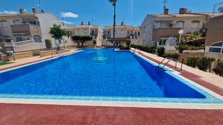 Casa en Calle del toboso 12. Bungalow alto en aguas nuevas - torrevieja