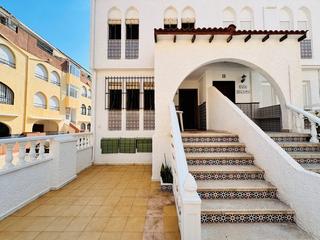 Casa en Gaspar Perell. Dplex con amplia terraza en la mata
