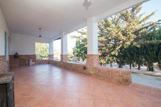 Chalet à Algorós - El Derramador. Parcela con 2 casas en carretera de santa pola