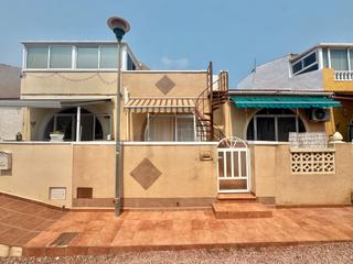 Casa  Calle liszt. Bungalow con solárium privado en torrevieja ¡tu nuevo hogar por