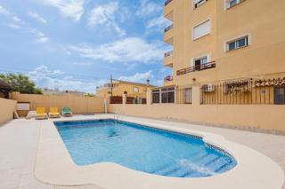 Pis  Calle paquita villanueva. Apartamento en venta en torrevieja con piscina y parking